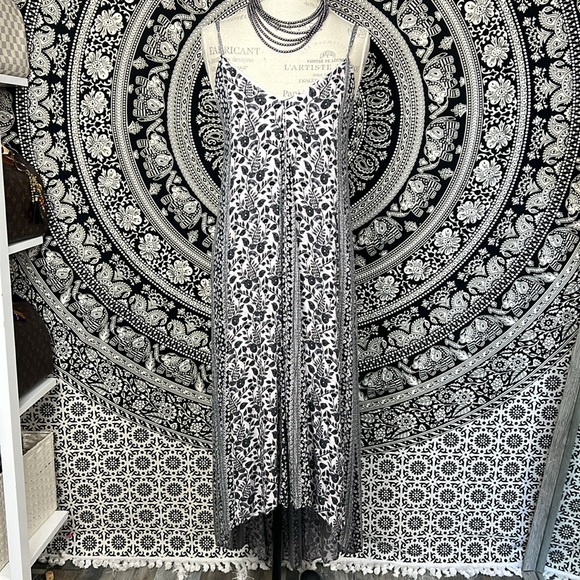 Alice + Olivia Black and White Rowley Maxi Dress high Low Tent Lightweight Sz.XS - Picture 3 of 16